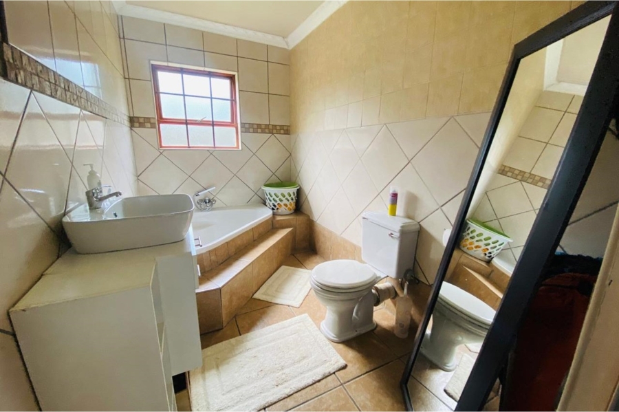 3 Bedroom Property for Sale in Vaalpark Free State
